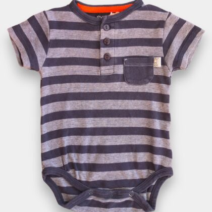 Randig body med ficka