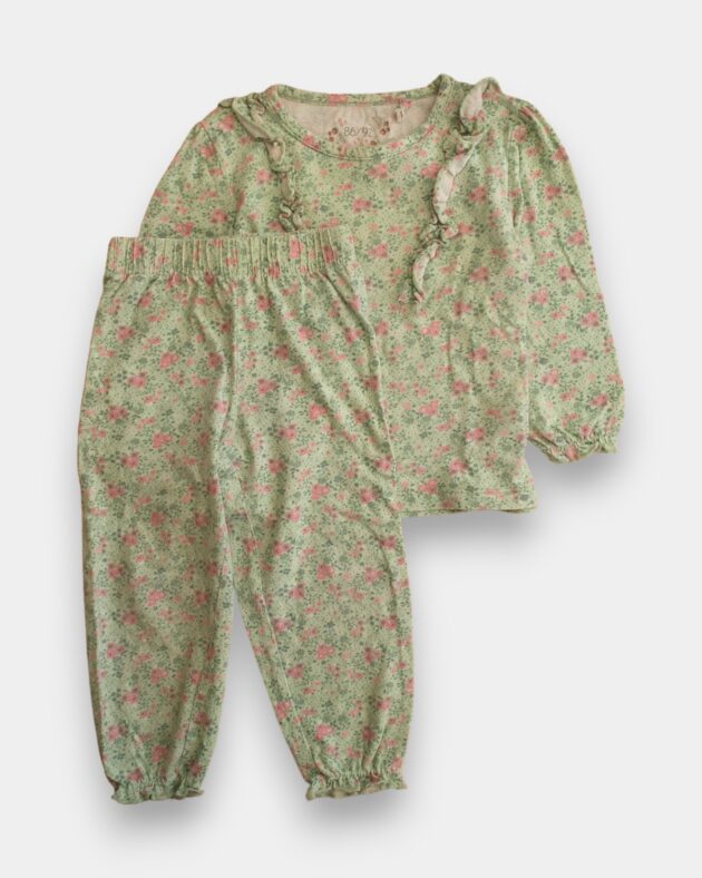 Blommig pyjamas